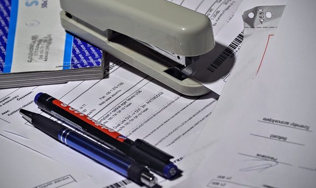 stapler-1016310_640